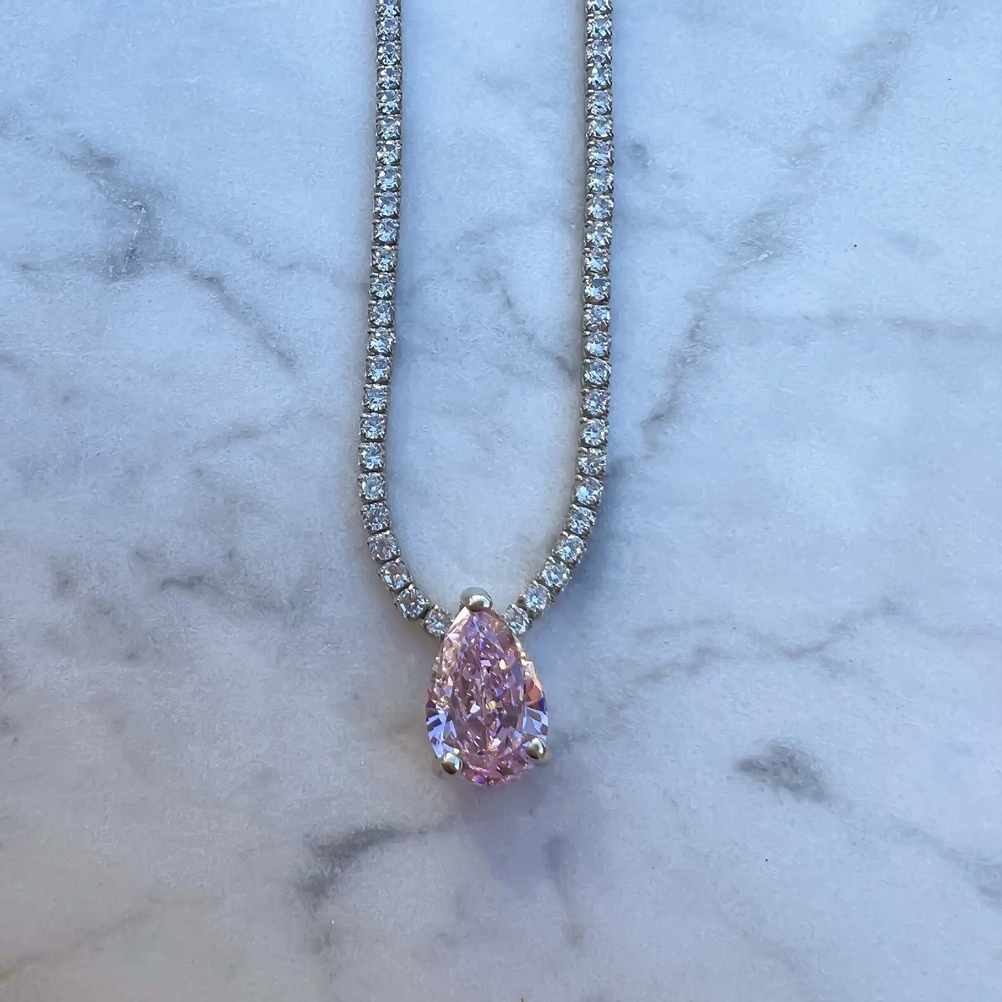 201 Stainless Steel 304 Stainless Steel Gold Plated Simple Style Commute Inlay Solid Color Zircon Pendant Necklace