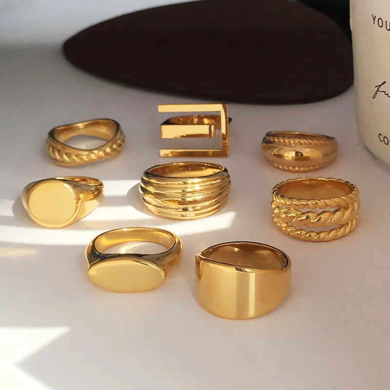 Free Tarnish Stainless Steel Gold-plated Geometric Irregular Rings for Women Vintage Pattern British Style Chunky Jewelry 2024