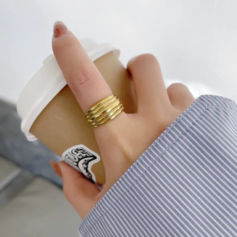 Free Tarnish Stainless Steel Gold-plated Geometric Irregular Rings for Women Vintage Pattern British Style Chunky Jewelry 2024